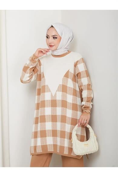 Kadın Modest Tesettür Kareli Desen Uzun Kol Triko Tunik