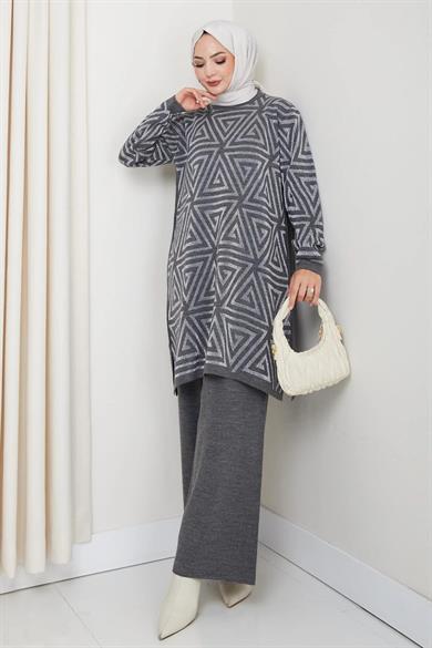 Kadın Salaş Model Geometrik Desenli Tesettür Triko Tunik