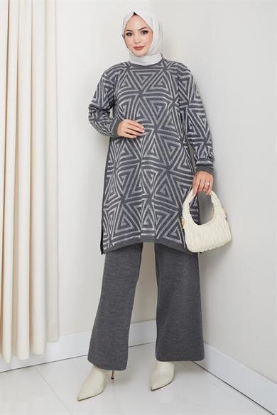 Kadın Salaş Model Geometrik Desenli Tesettür Triko Tunik