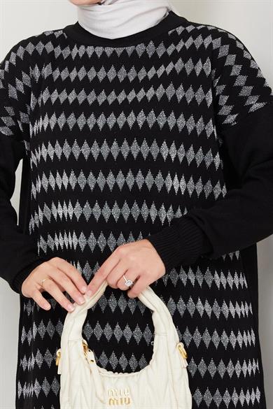 Kadın Siyah Triko Kazak – Geometrik Simli Desenli Salaş Model