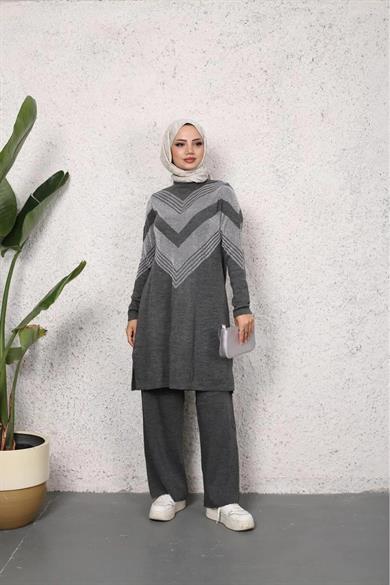 KADIN UZUN BİSİKLET YAKA TRİKO KENDİNDEN simli DESENLİ TUNİK TRİKO KAZAK