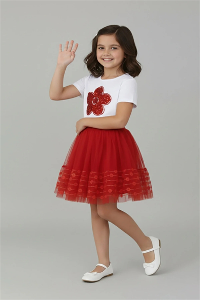 Kız Çocuk Kırmızı Çiçek Nakışlı Tişört ve Etek Ucu Desenli Takım 23 Nisan 29 Ekim Gösteri Kıyafeti