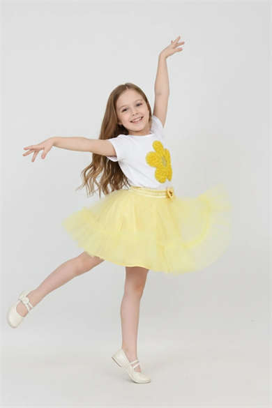 Kız Çocuk Sarı Papatya Tişört Sarı Beli Lastikli Fırfırlı Etek Takım 23 Nisan Gösteri Kıyafeti