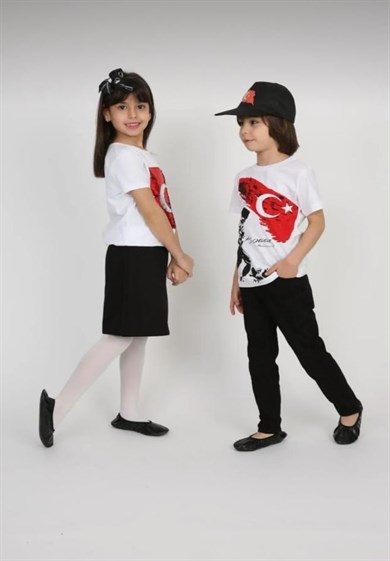 kız erkek çocuk 23 Nisan 29 Ekim 10 Kasım 19 Mayıs Gösteri Kıyafeti Desenli T-shirt Etek Takım