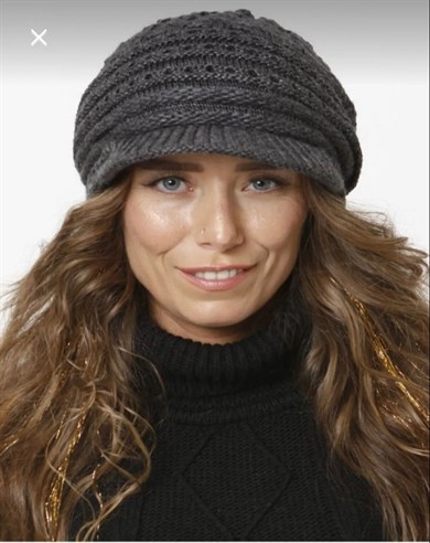 SİPERLİ ASTARLI TRİKO ÖRGÜ BERE