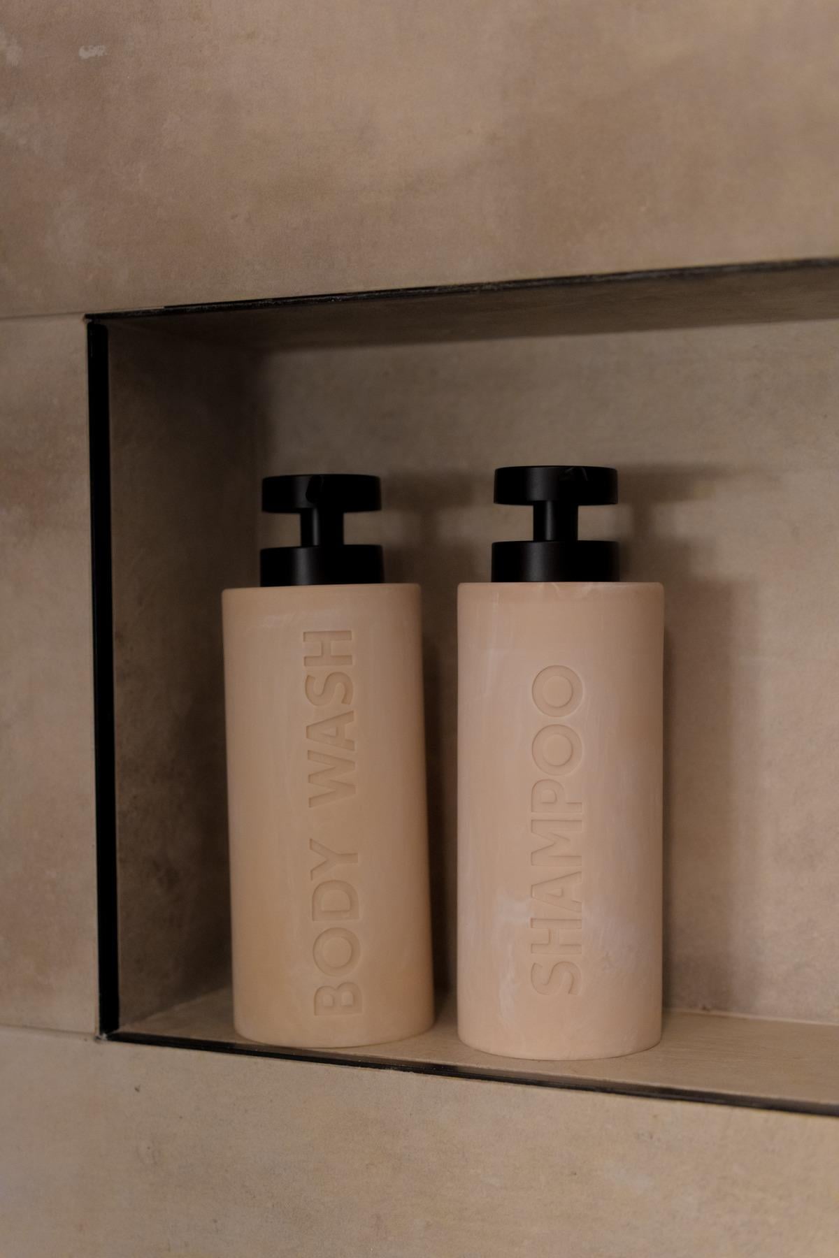 2'li Polyresin Shampoo / Body Wasy Şampuanlık