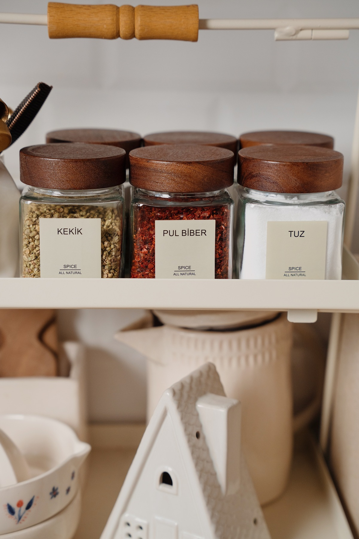 6lı Kare Akasya Kapaklı Cam Kavanoz Seti 300 ml- (25 Adet Krem Etiket)