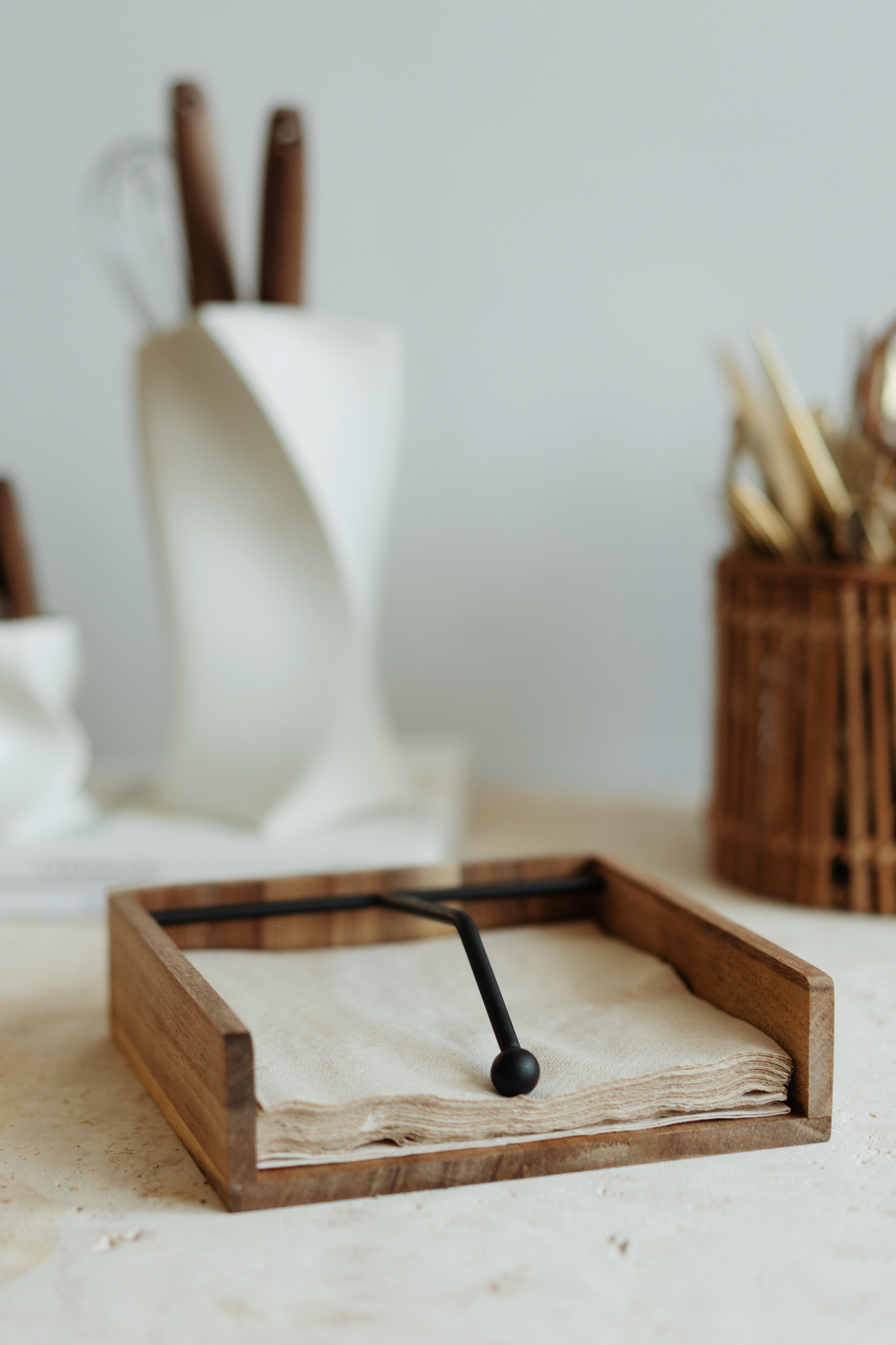 Akasya Kare Peçetelik(Siyah Demir Detaylı)