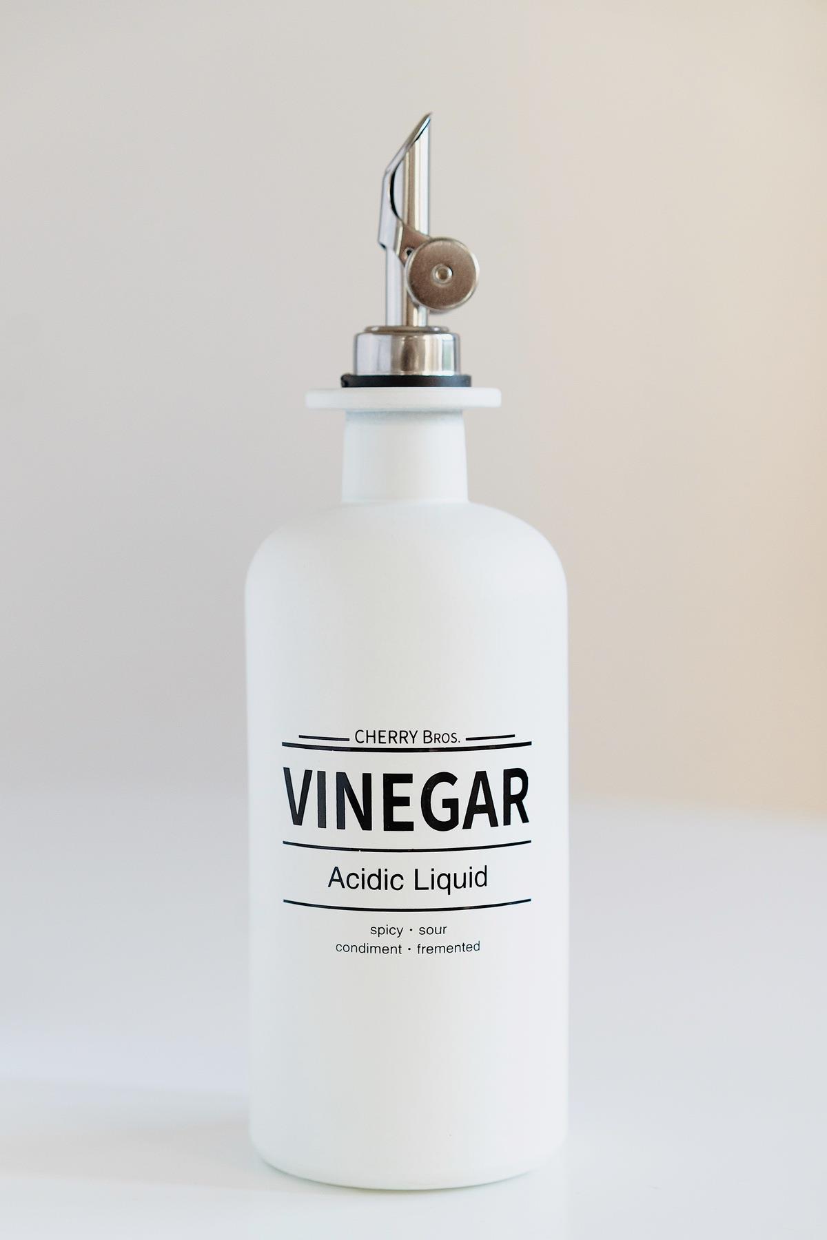 Mat Beyaz Cam Gümüş Kapaklı 2li Yağlık / Sirkelik Seti (500ml)