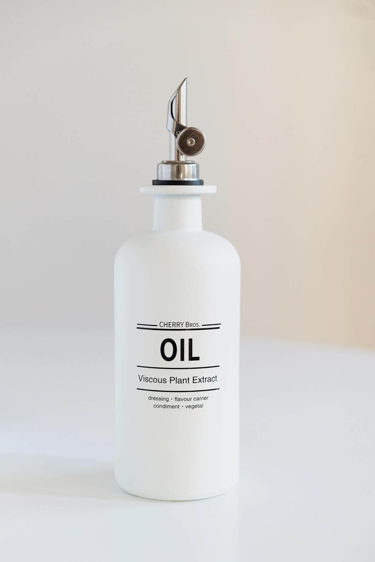 Mat Beyaz Cam Gümüş Kapaklı 2li Yağlık / Sirkelik Seti (500ml)