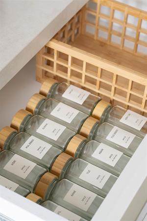 12'li Bambu Kapaklı Kare Baharatlık Seti (14adet etiket)