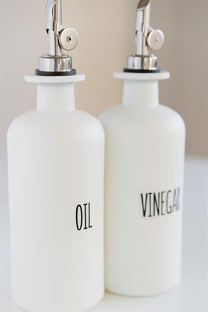 2li Gümüş Başlıklı Mat Beyaz Cam Yağdanlık Seti - 4 adet Etiketli - 500ML