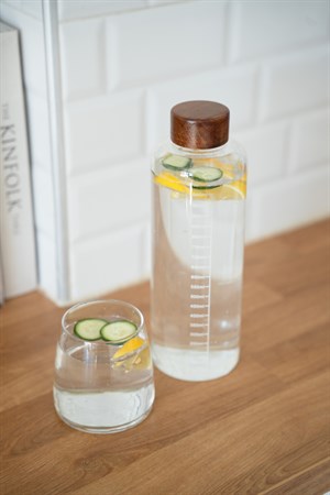 Akasya Kapaklı Ölçekli Cam Matara - 1000 ML
