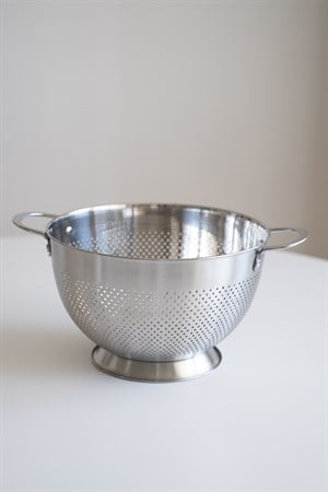 Paslanmaz Çelik Ayaklı Çok Amaçlı Mutfak Süzgeci-Büyük boy