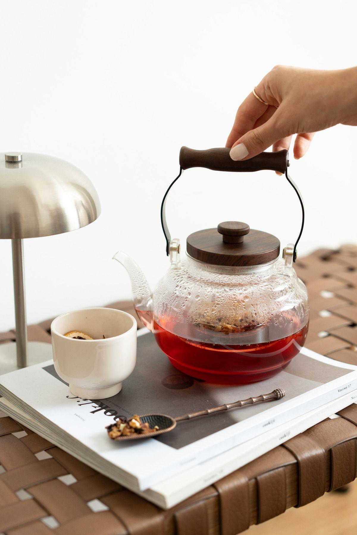 Ceviz Kulp Detaylı Süzgeçli Düz Demlik (1000ml)