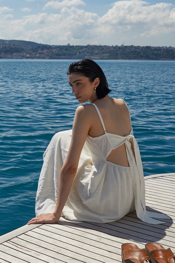 Arkadan Bağlamalı Askılı Midi Elbise Ekru