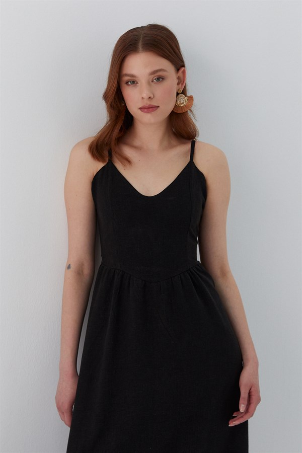 Arkadan Bağlamalı Askılı Midi Elbise Siyah