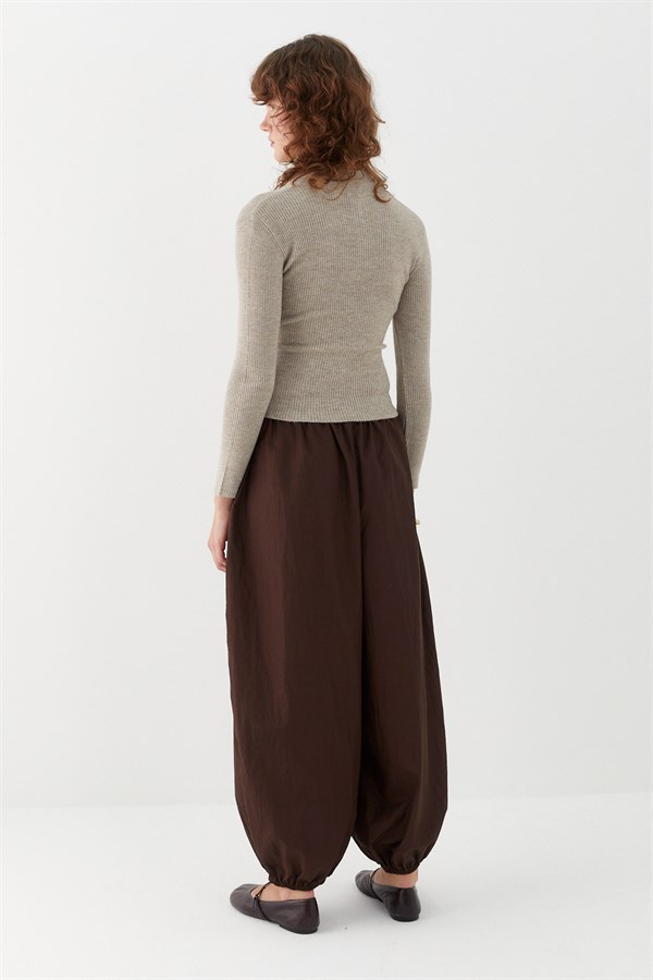 Belden Düğmeli Kazak Vizon