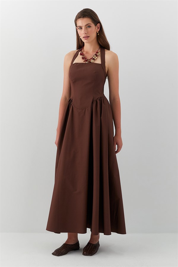 Boyundan Askılı A Kesim Uzun Elbise Kahverengi