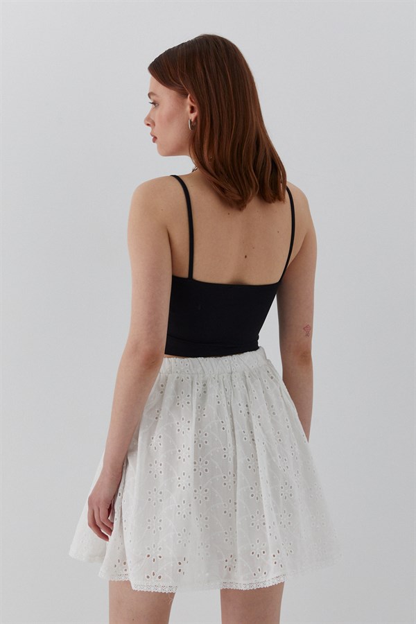 Brode Detaylı Şortlu Mini Etek Beyaz