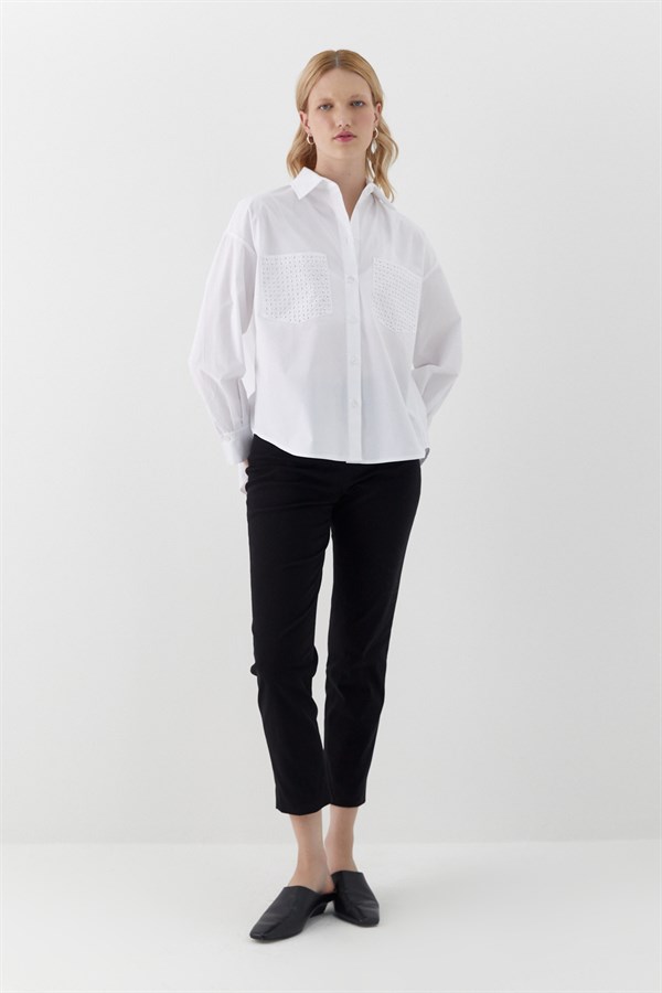Cepleri Taş Detaylı Gömlek Beyaz