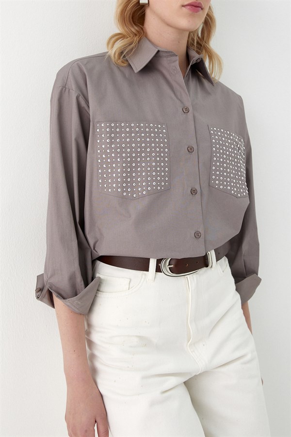 Cepleri Taş Detaylı Gömlek Gri