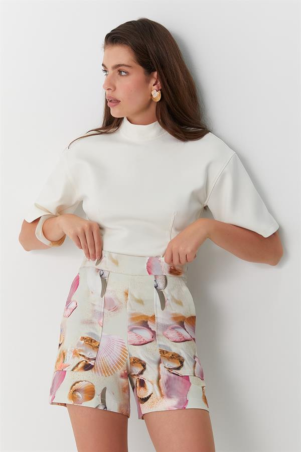 Cepli Desenli Şort Bej
