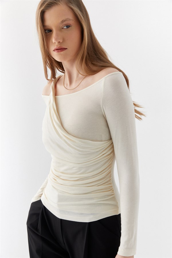 Çift Kat Drapeli Bluz Ekru