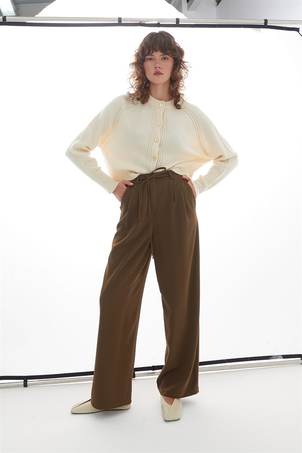 Dikiş Detaylı Triko Hırka Krem