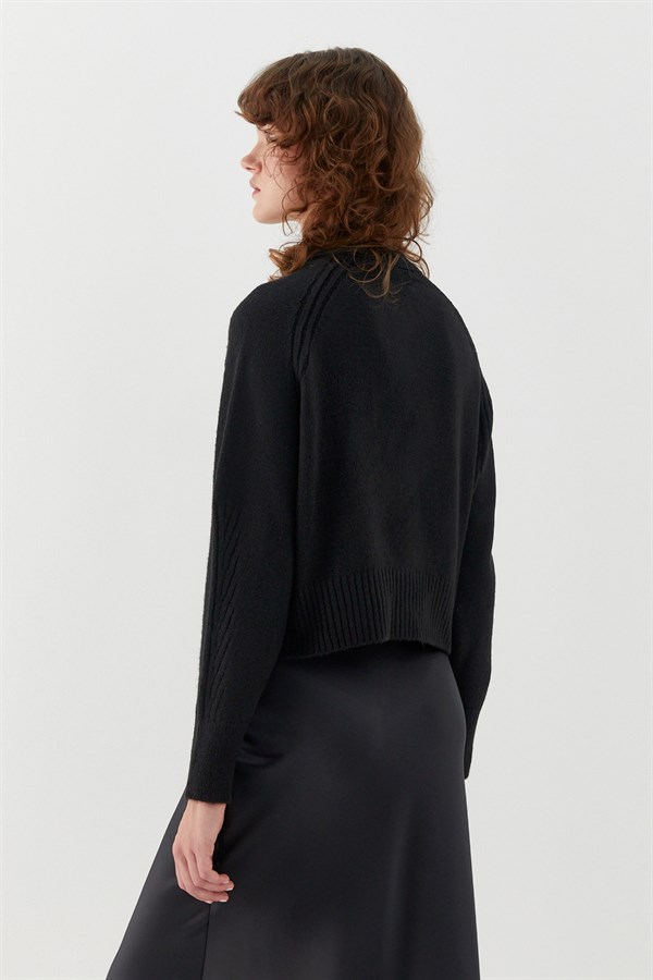 Dikiş Detaylı Triko Hırka Siyah