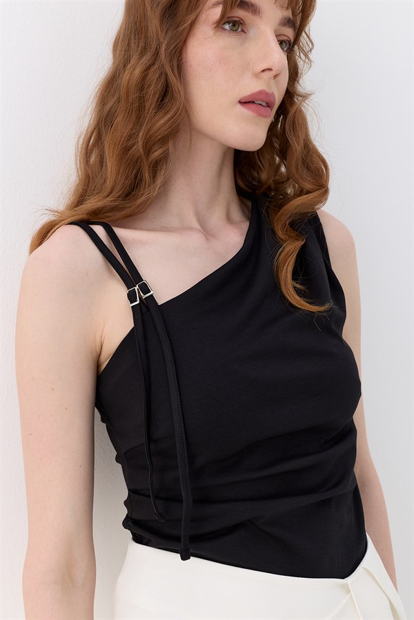 Drapeli Tek Omuz İnterlok Bluz Siyah