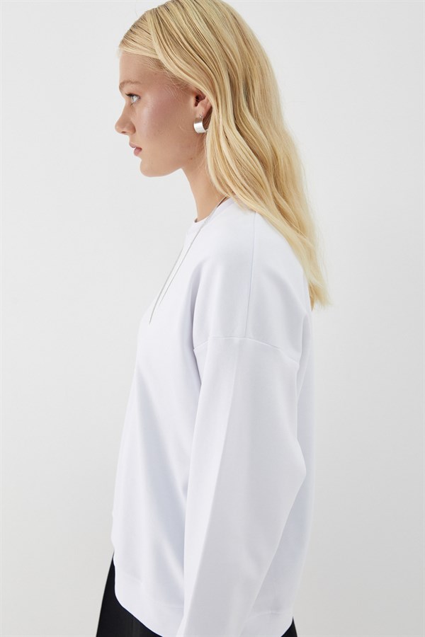 Düz Basic Bisiklet Yaka Sweatshirt Beyaz