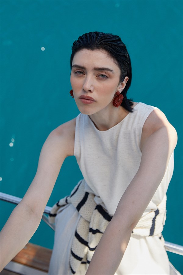 Kolsuz Keten Görünümlü Midi Elbise Beyaz