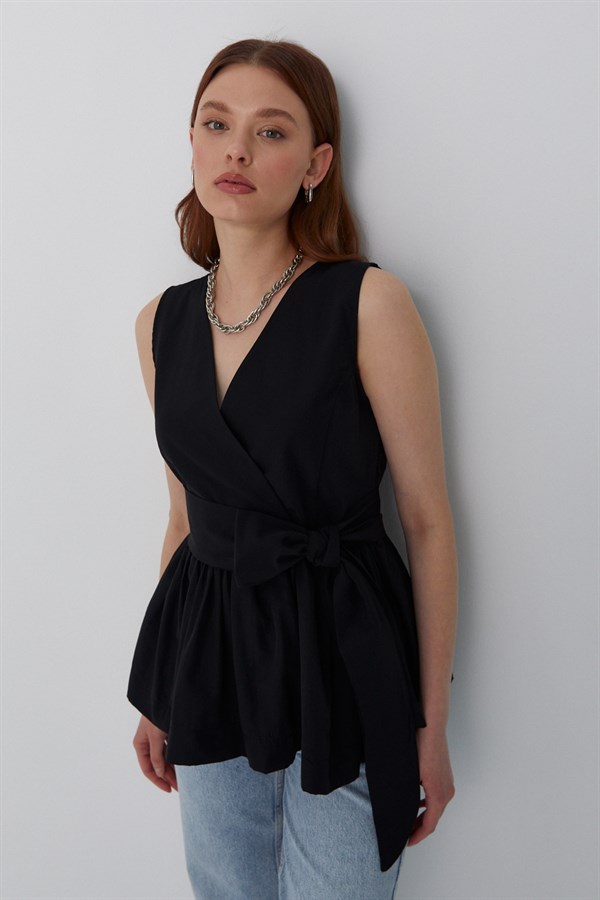 Kuşak Bağlamalı Kolsuz Bluz Siyah