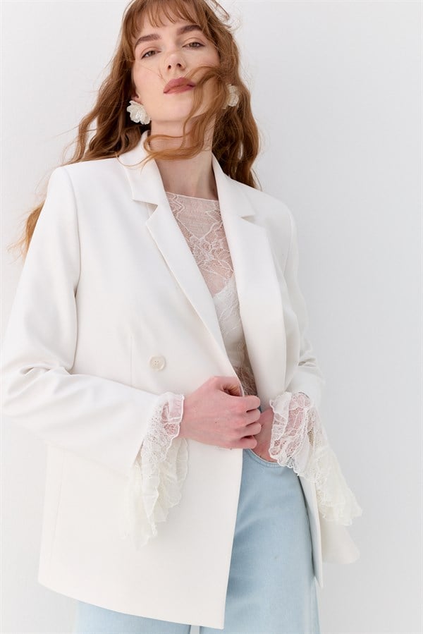 Kuşak Detaylı Blazer Ceket Ekru