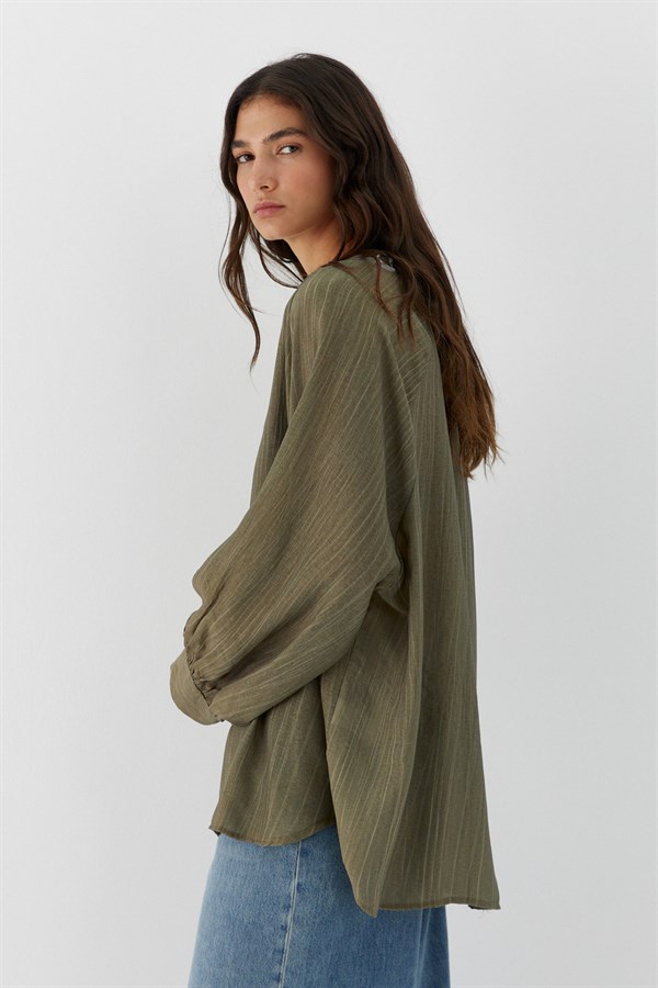 Oversize V Yaka Gömlek Haki