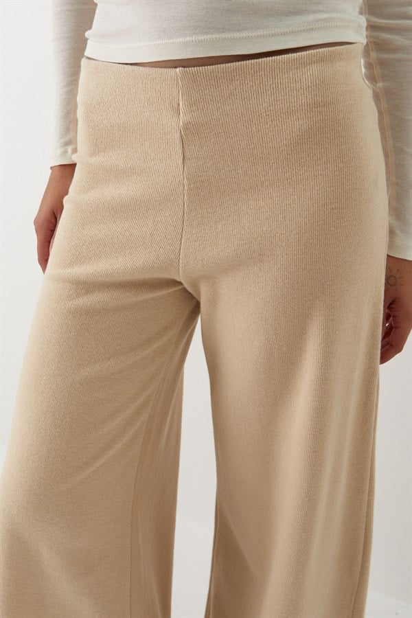 Triko Görünümlü Örme Pantolon Krem