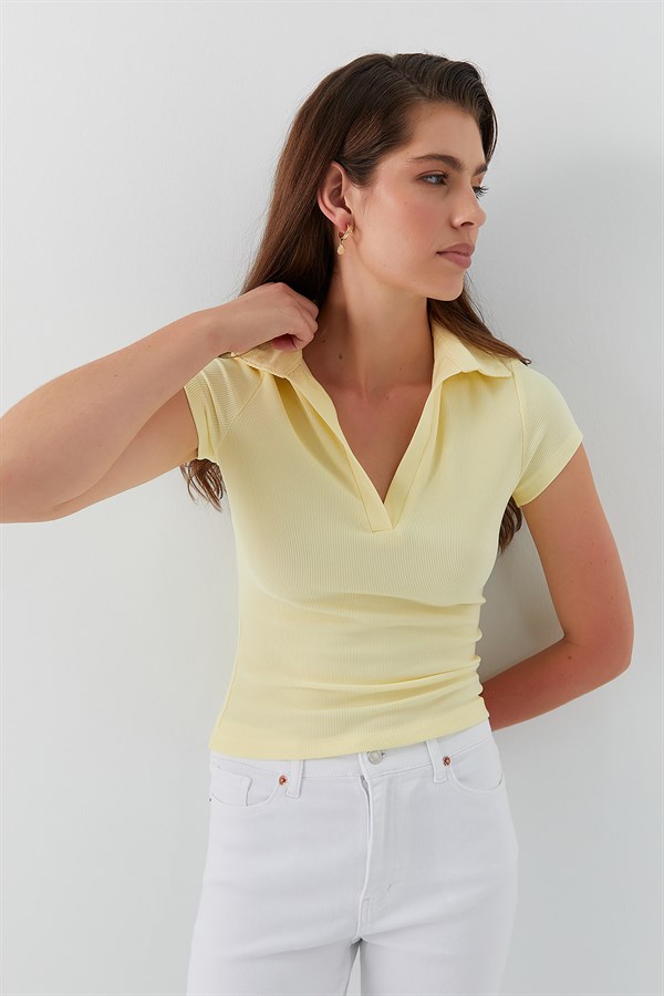 V Yaka Polo Form Basic Bluz Sarı