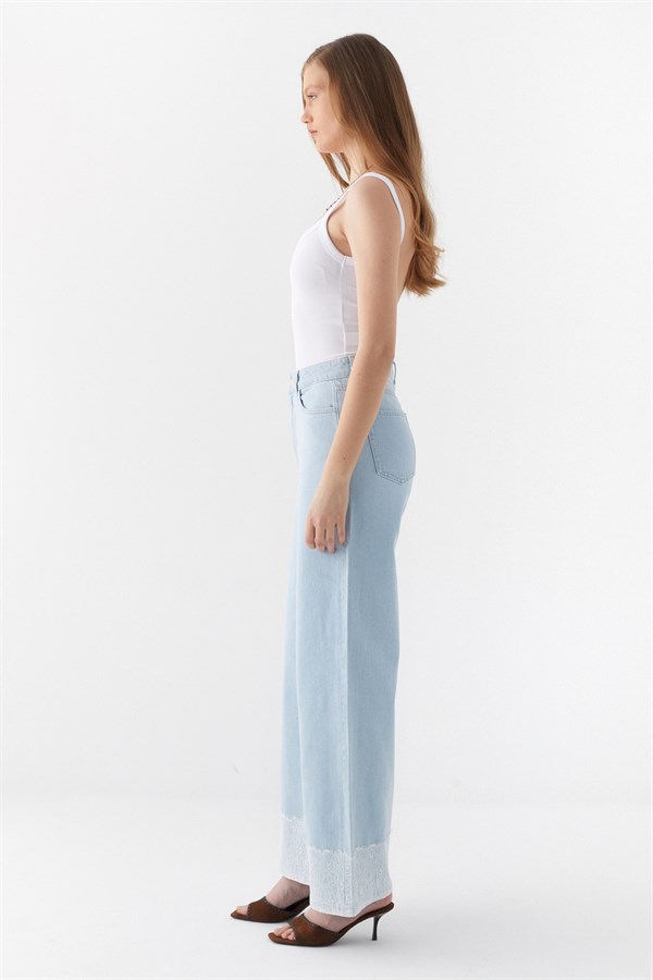 Yüksek Bel Dantelli Geniş Paça Jean Pantolon Açık Mavi