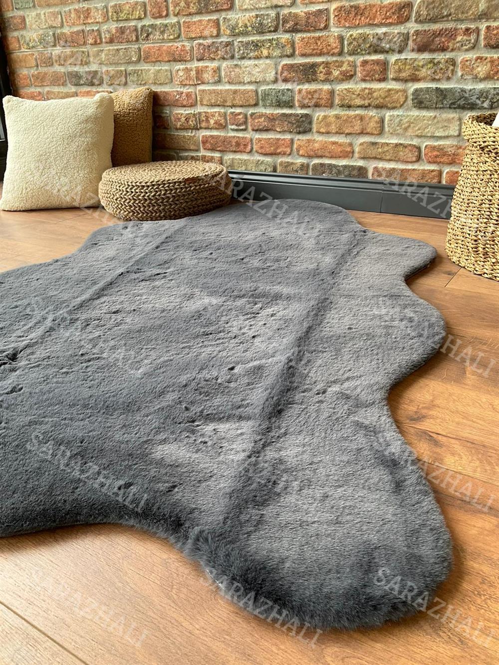 Dekoratif Tavşan Tüyü Post Peluş Kaymaz EKSTRA YUMUŞAK PUFFY PELUŞ ANTRASİT /SARAZ HALI /  sarazhali.comSARAZ HALIDekoratif Tavşan Tüyü Post Peluş Kaymaz EKSTRA YUMUŞAK PUFFY PELUŞ ANTRASİT