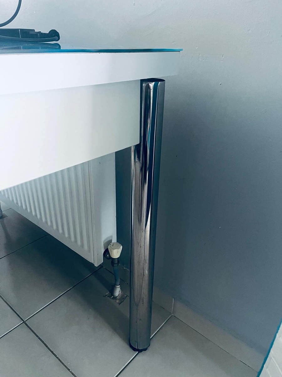 71cm Çap 60mm Yandan Bağlantılı Perçinli Masa Ayağı