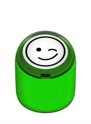 Göz Kırpan Gülen Emoji Motivasyon Kaşesi 22mm Yuvarlak