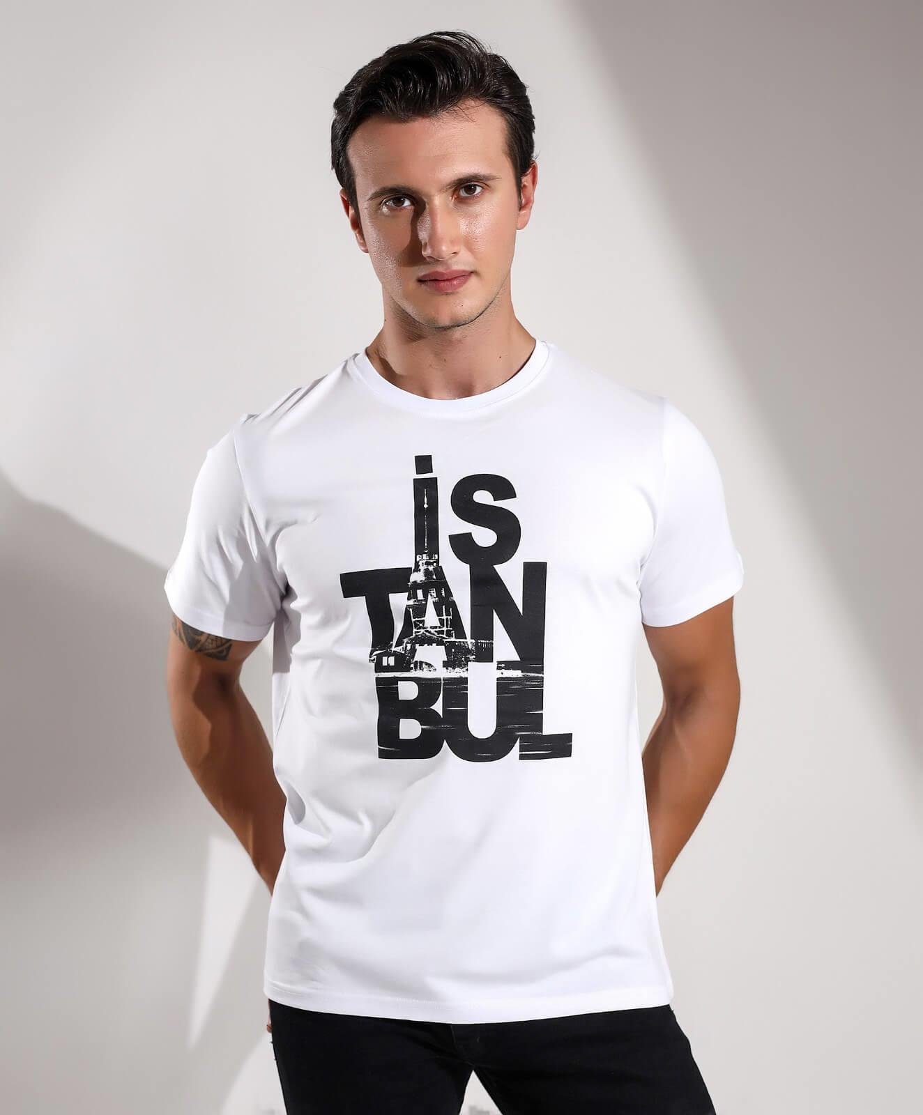 İs-tan-bul Baskılı Regular Kalıp T-shirt Teknobutik.com'da