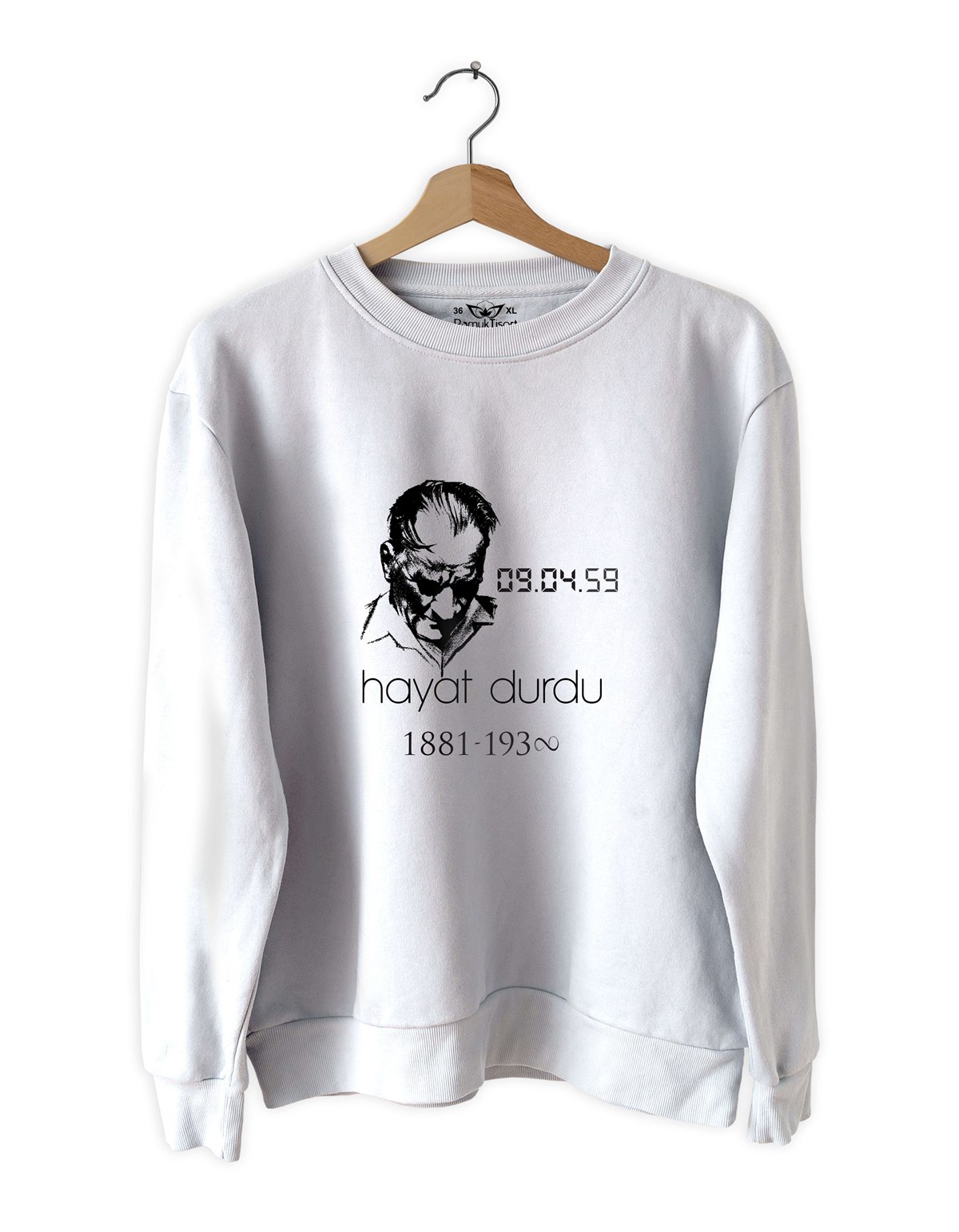 On Kasım ve Atatürk Baskılı Slim Fit Siyah - Beyaz Sweatshirt