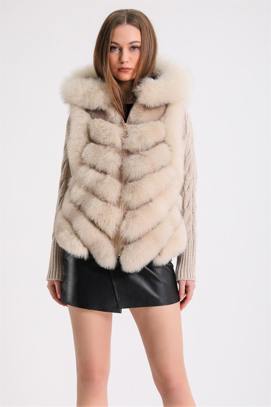 سترة فرو ثعلب بيج بحواف تريكو, LC Leather Club