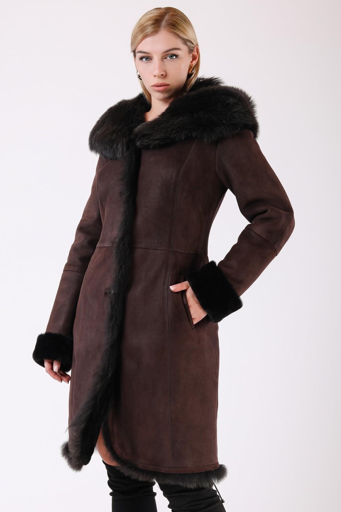 معطف فرو بني, LC Leather Club
