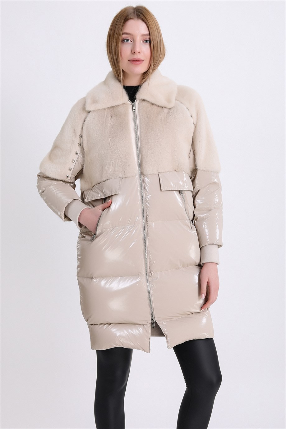 معطف منفوخ كريمي بإكسسوار منك, LC Leather Club