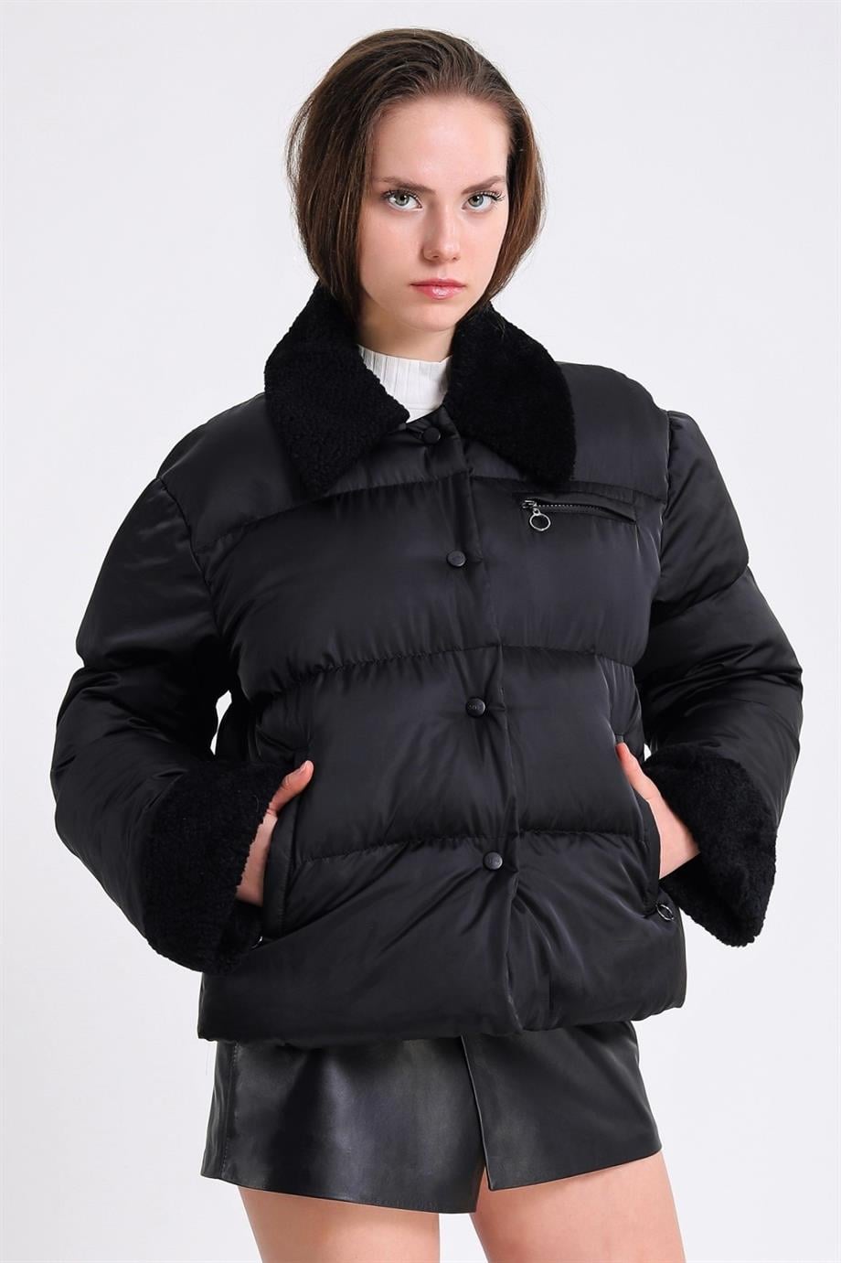 Siyah Muton Kürk Aksesuarlı Puffer MontMont