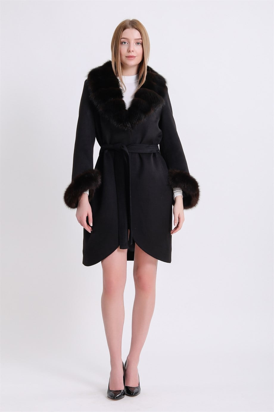 Siyah Sable Aksesuarlı Kaşmir Kaban