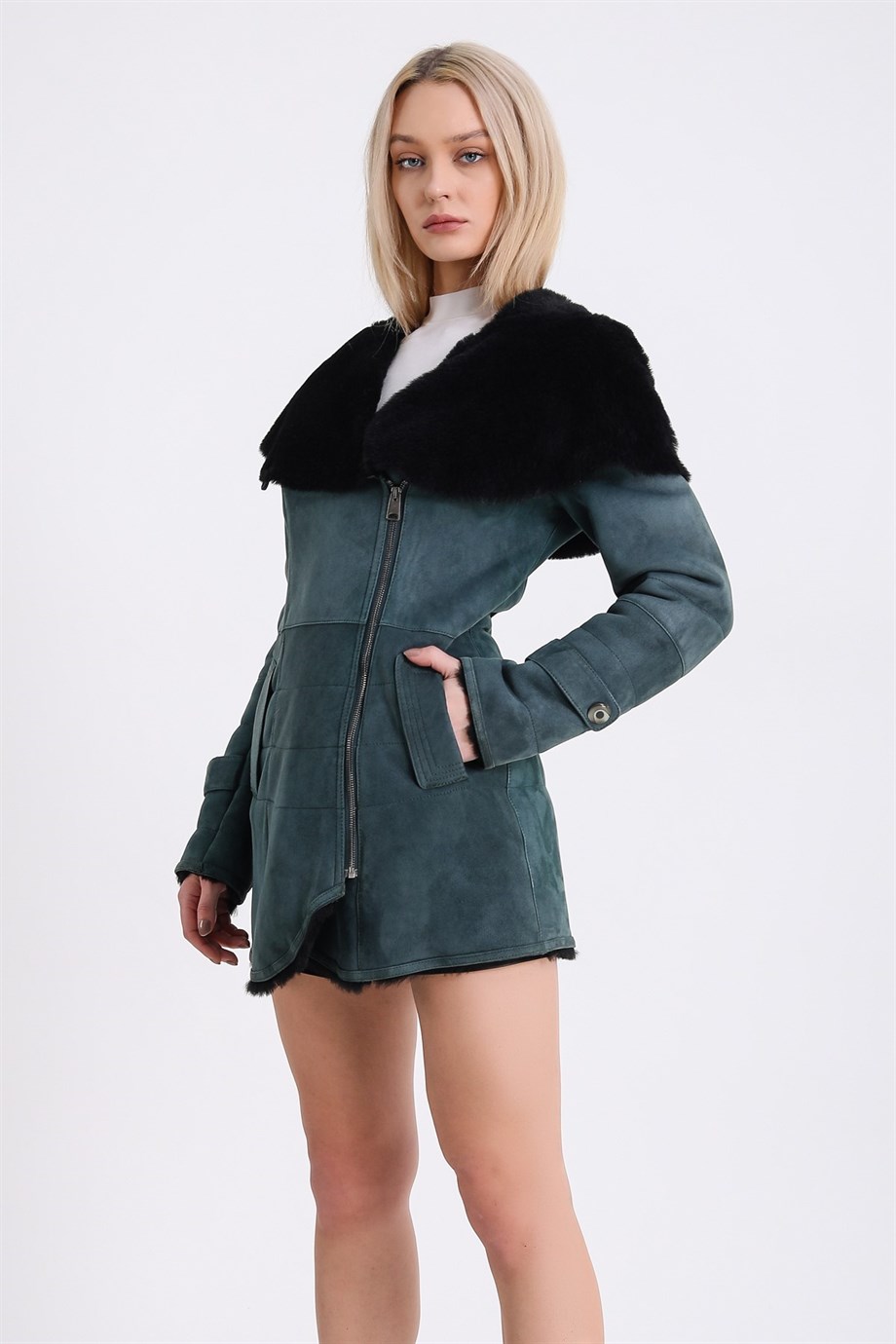 معطف فرو توسكاني أخضر مائي, LC Leather Club